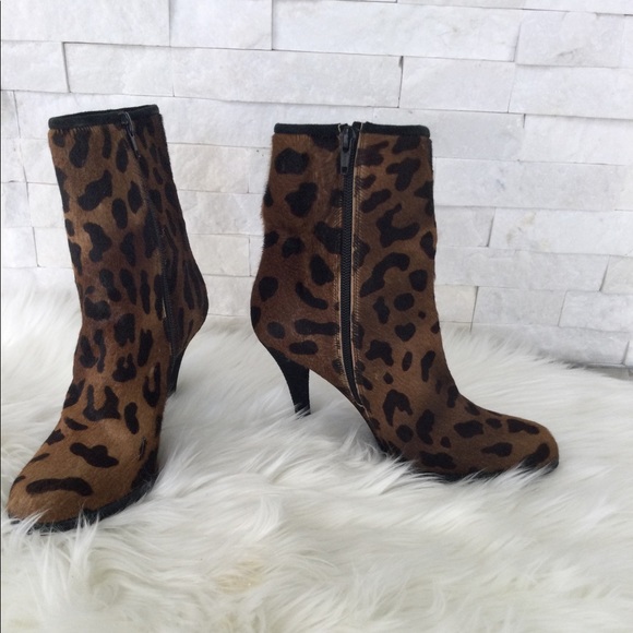Stuart Weitzman Leopard Print Boot - Picture 1 of 2